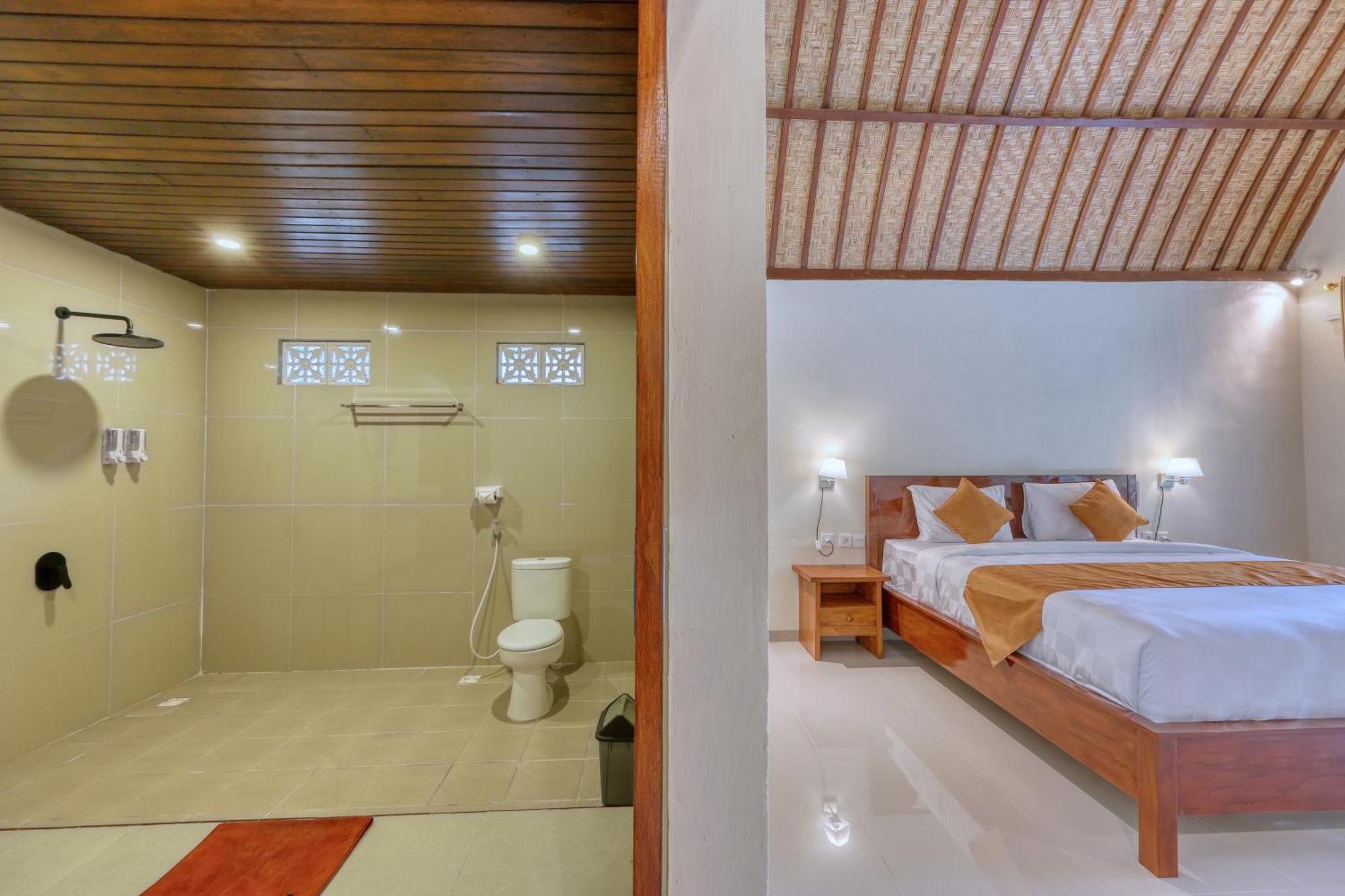 Puri Yalus Bungalow Toyapakeh Room photo